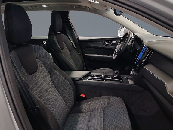 Volvo XC60 6 of 15
