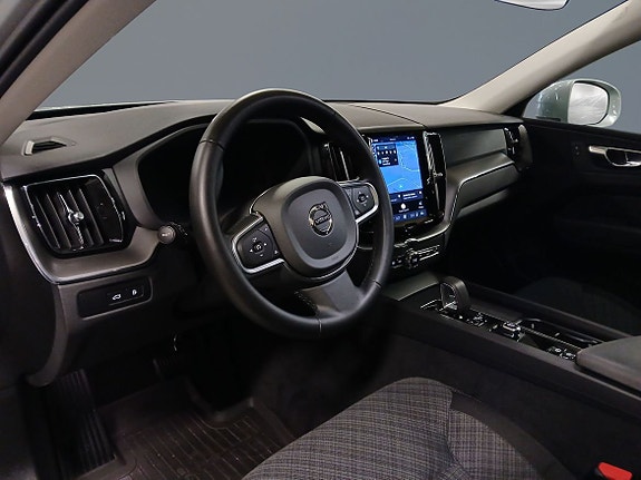 Volvo XC60 4 of 15