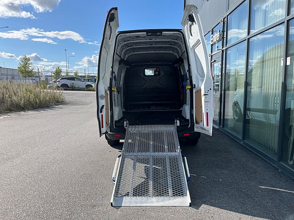 Ford Transit Custom 5 of 16