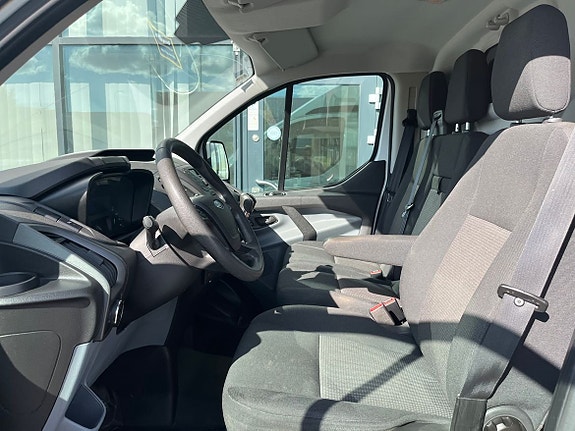 Ford Transit Custom 7 of 16