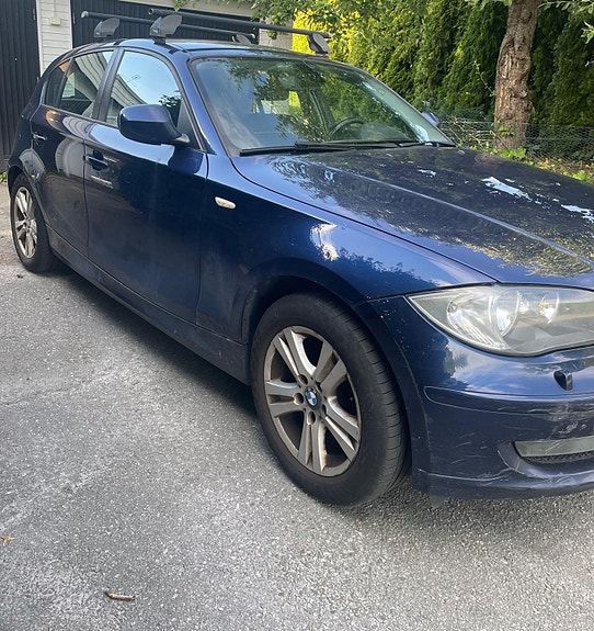 BMW 116d 4 of 5