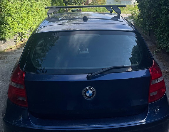 BMW 116d 2 of 5