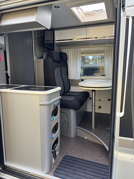 Adria Twin 600 SPT 13 of 17