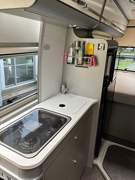 Adria Twin 600 SPT 8 of 17