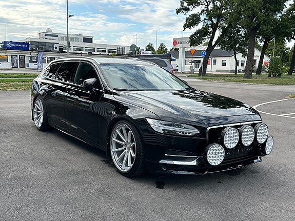 Volvo V90 6 of 25