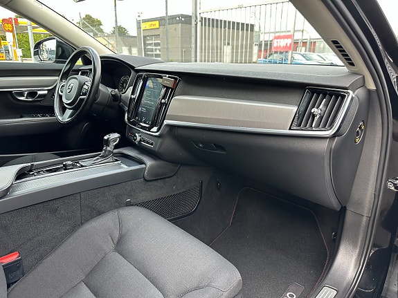 Volvo V90 11 of 25