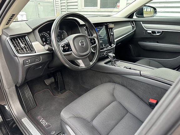 Volvo V90 13 of 25