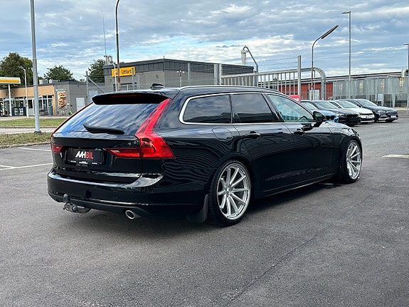 Volvo V90 5 of 25