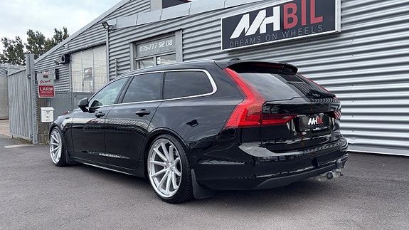 Volvo V90 3 of 5