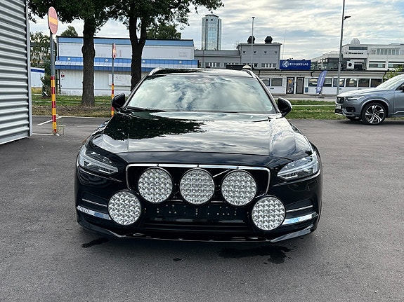 Volvo V90 7 of 25