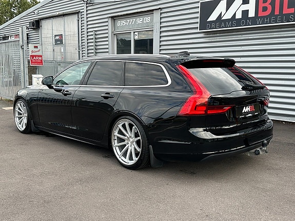 Volvo V90 3 of 25