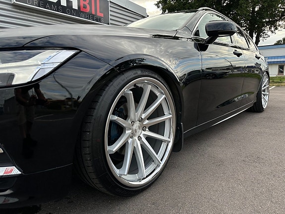 Volvo V90 24 of 25