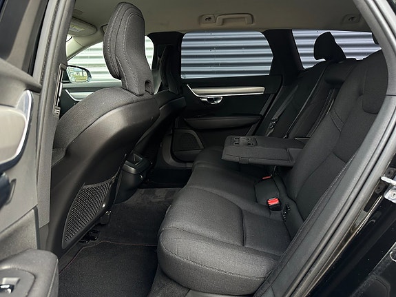 Volvo V90 20 of 25