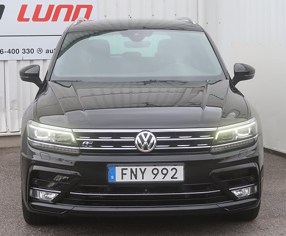 Volkswagen Tiguan 3 of 5