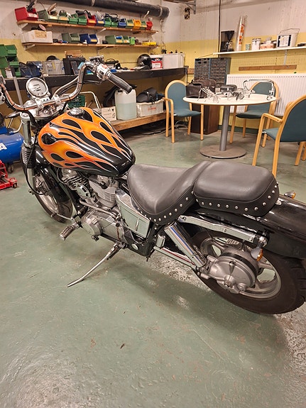 Honda Shadow 1100 3 of 5
