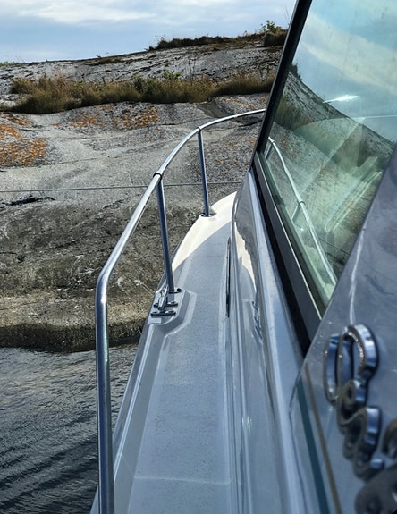 Sea Ray 300 Sundancer 4 of 19