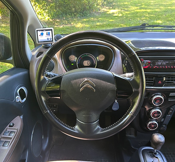 Citroen C-Zero 3 of 5