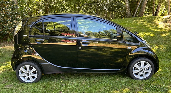 Citroen C-Zero 4 of 5