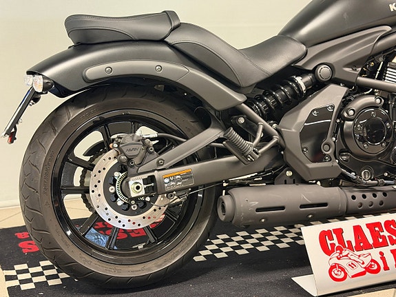Kawasaki Vulcan S 4 of 5