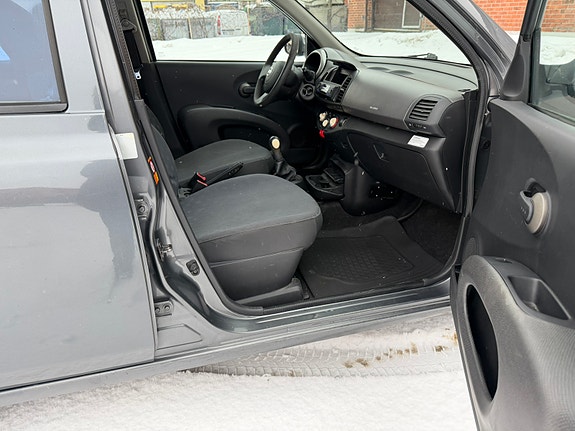 Nissan Micra 8 of 8