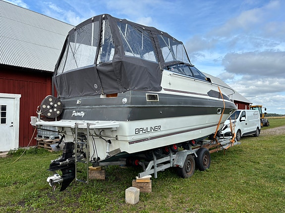Bayliner 2455 4 of 5