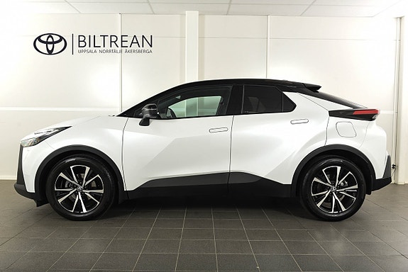 Toyota C-HR 3 of 5