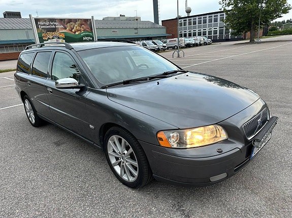 Volvo V70 5 of 12