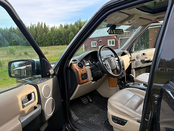 Land Rover Discovery 3 9 of 16