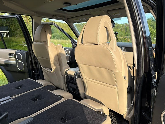 Land Rover Discovery 3 8 of 16