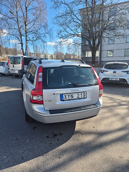 Volvo V50 2 of 4