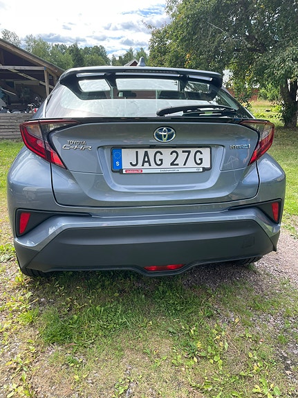 Toyota C-HR 4 of 4