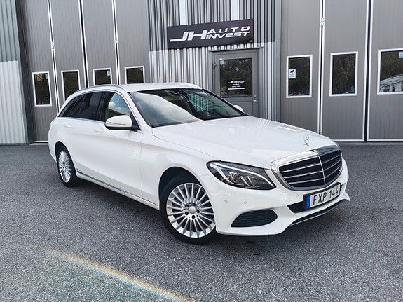 Mercedes-Benz C220 d 2 of 5