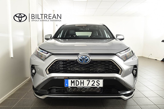 Toyota RAV4 Plug-in Hybrid 5 of 5