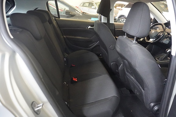 Peugeot 308 7 of 7
