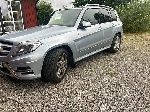 Mercedes-Benz GLK220 5 of 5