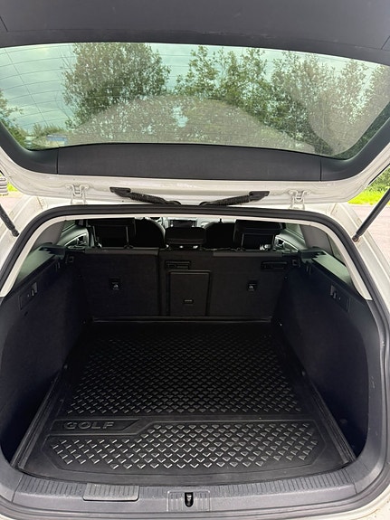 Volkswagen Golf Alltrack 5 of 5