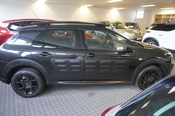 Citroen C4 Cactus 3 of 5