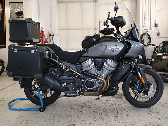 Harley-Davidson Pan America 2 of 5