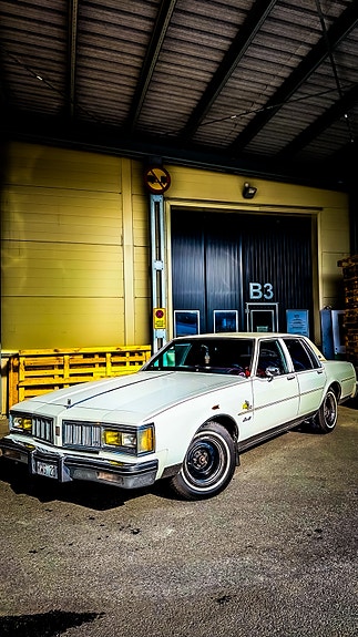 Oldsmobile Delta 88 4 of 5