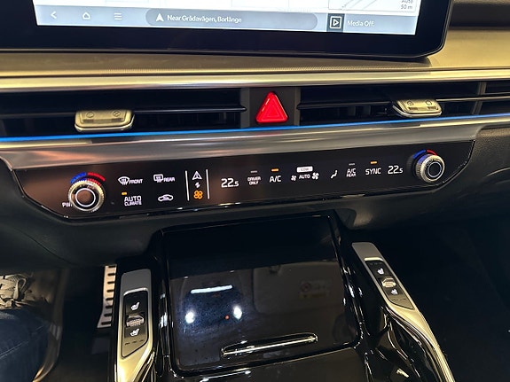Kia Sorento 13 of 16