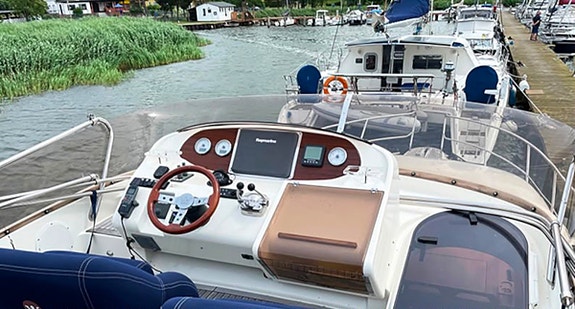Storebro 435 Commander Volvo Penta D6-370 EVC 2009 4 of 5
