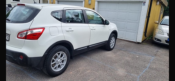 Nissan Qashqai 2 of 5