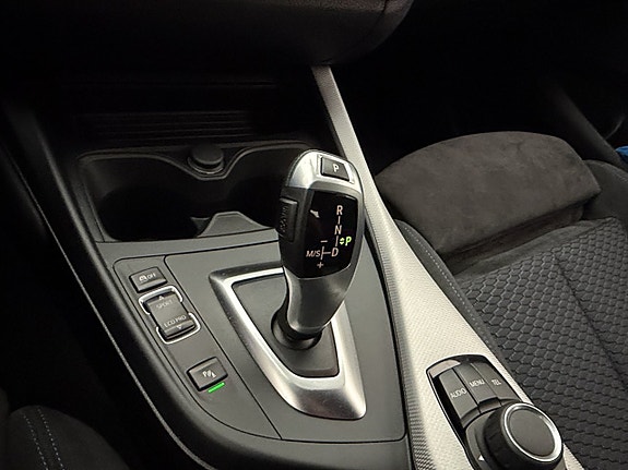 BMW 118d 23 of 30