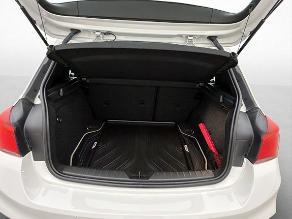 BMW 118d 27 of 30