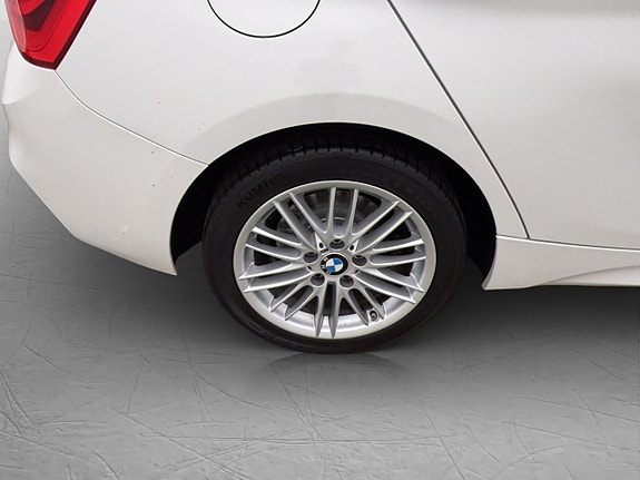 BMW 118d 30 of 30