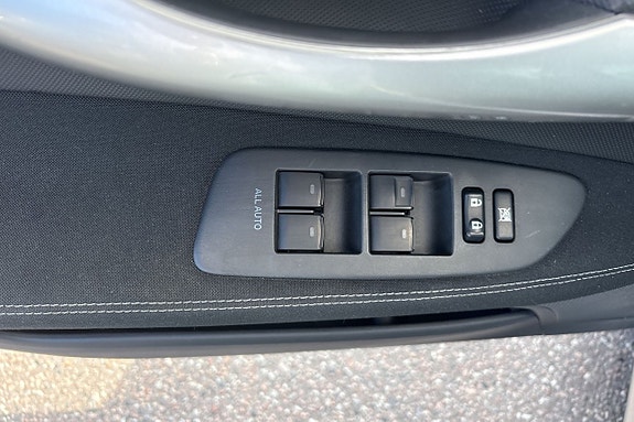 Toyota Auris 16 of 16