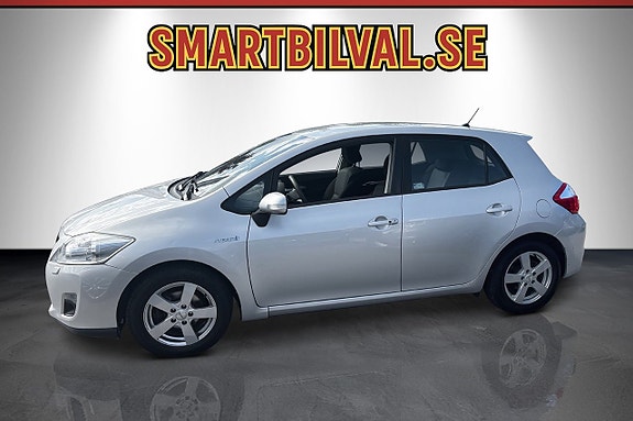 Toyota Auris 5 of 16