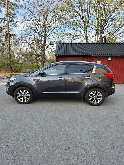 Kia Sportage 2 of 4