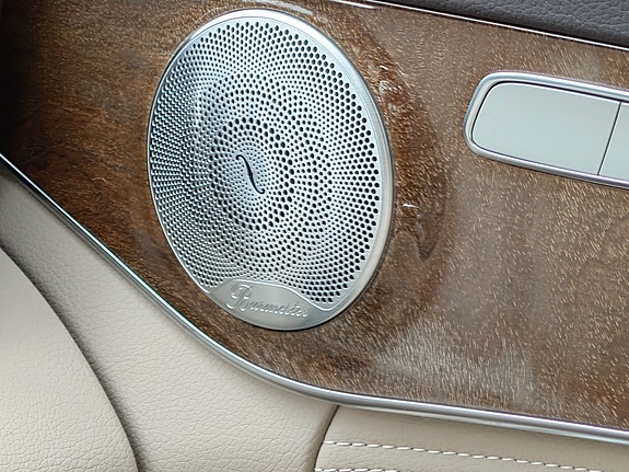 Mercedes-Benz C250 11 of 16