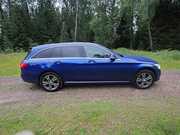Mercedes-Benz C250 8 of 16
